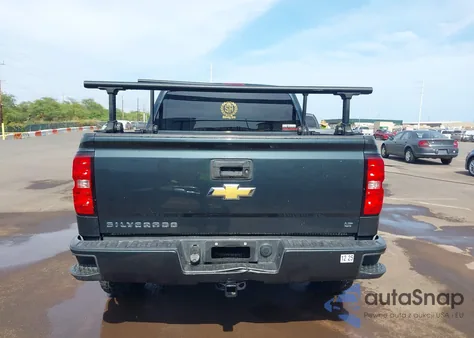 2018 Chevrolet Silverado 1500 2Lt z USA, uszkodzony, nr VIN 3GCUKREC8JG371438